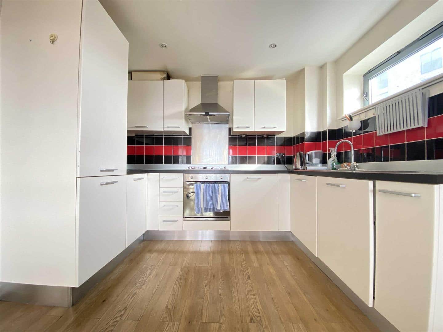 Flat Spring Place in Greater London