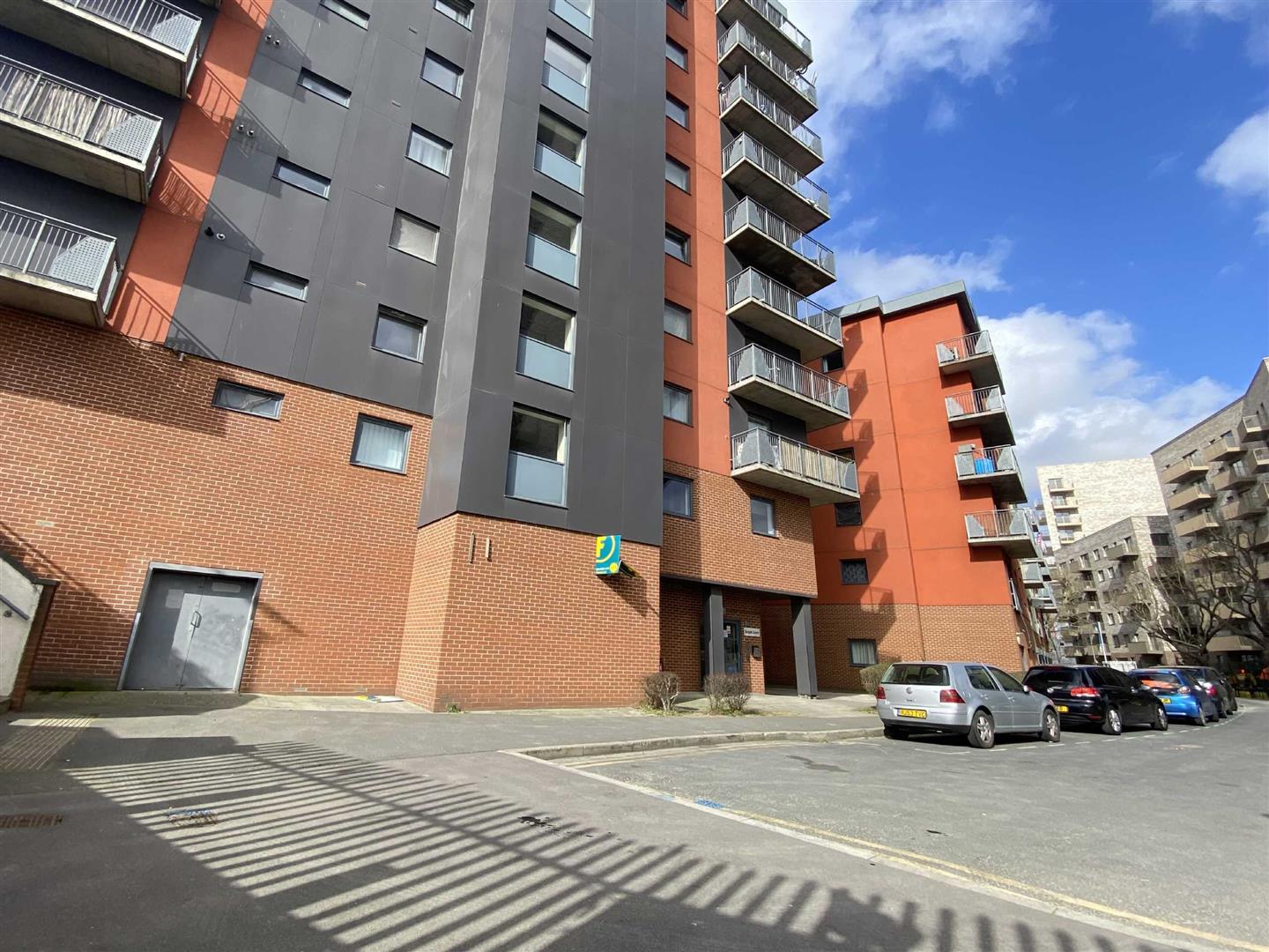 Flat Spring Place in Greater London
