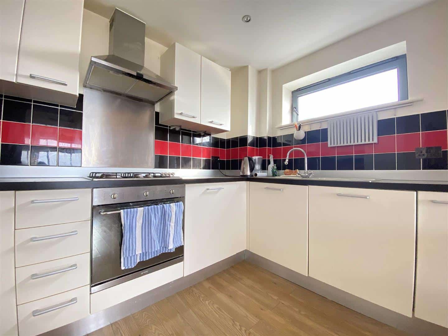 Flat Spring Place in Greater London