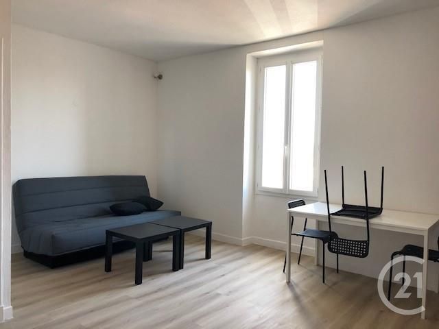 Appartement Rue de l'Église à Mas-des-Cours