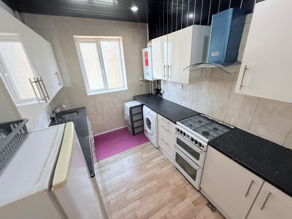 Flat Montague Waye in Greater London
