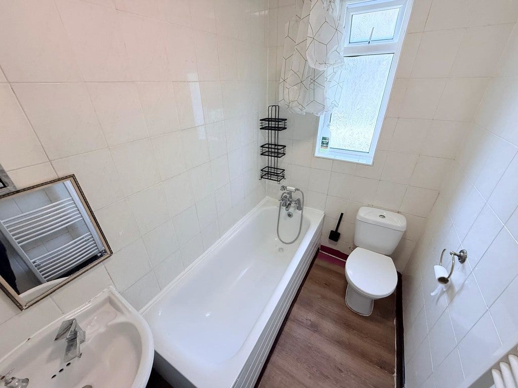 Flat Montague Waye in Greater London