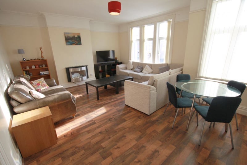Room Aigburth Road in Liverpool