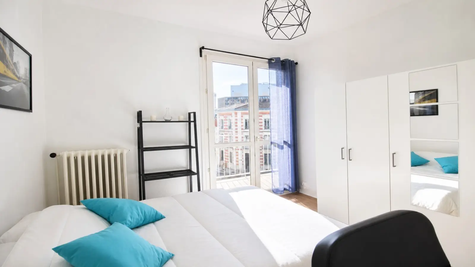 Chambre Rue Bertrand de Born à Toulouse
