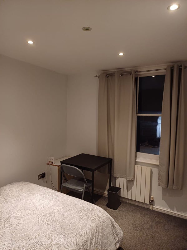 Room Myrdle Street in Greater London