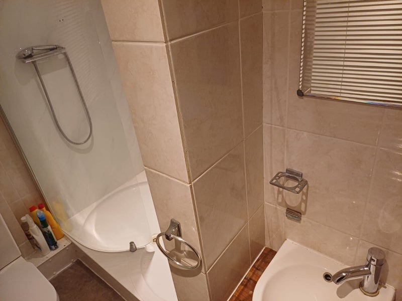 Room Myrdle Street in Greater London