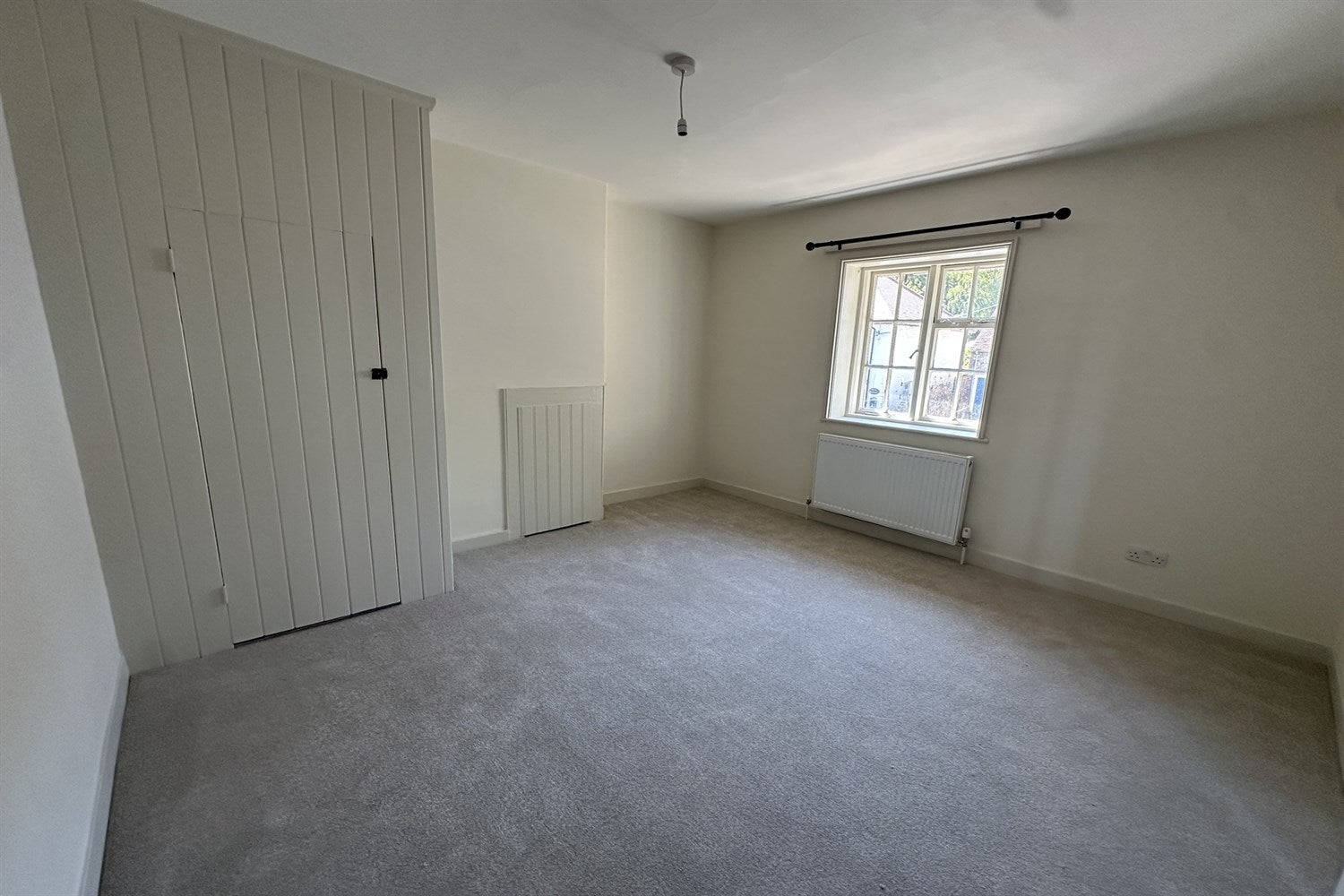 House Lavant Road in Chichester