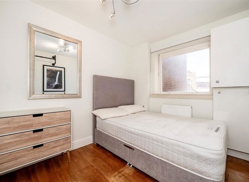 Flat Gresse Street in City of Westminster