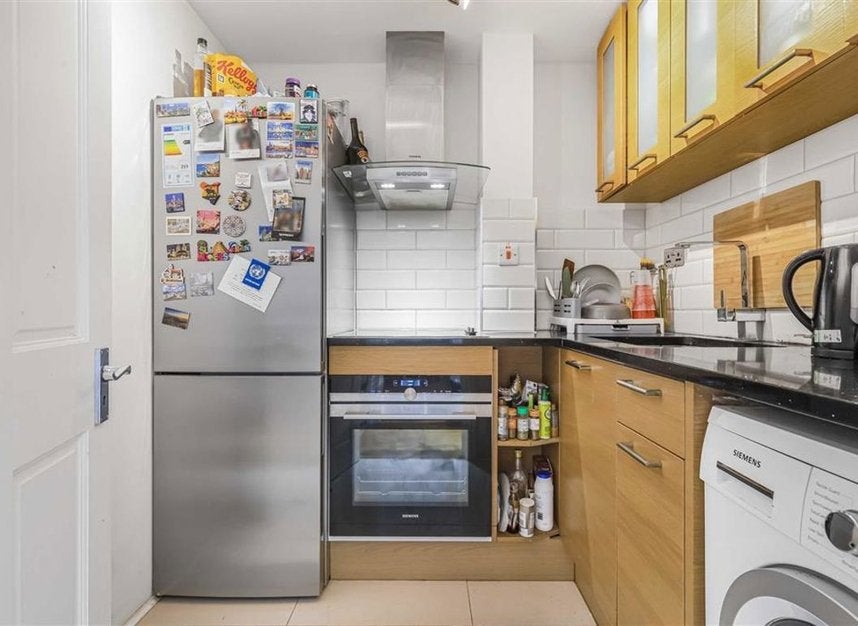 Flat Gresse Street in City of Westminster