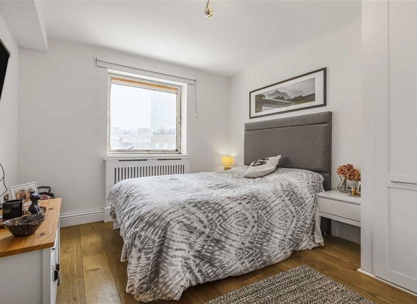 Flat Gresse Street in City of Westminster
