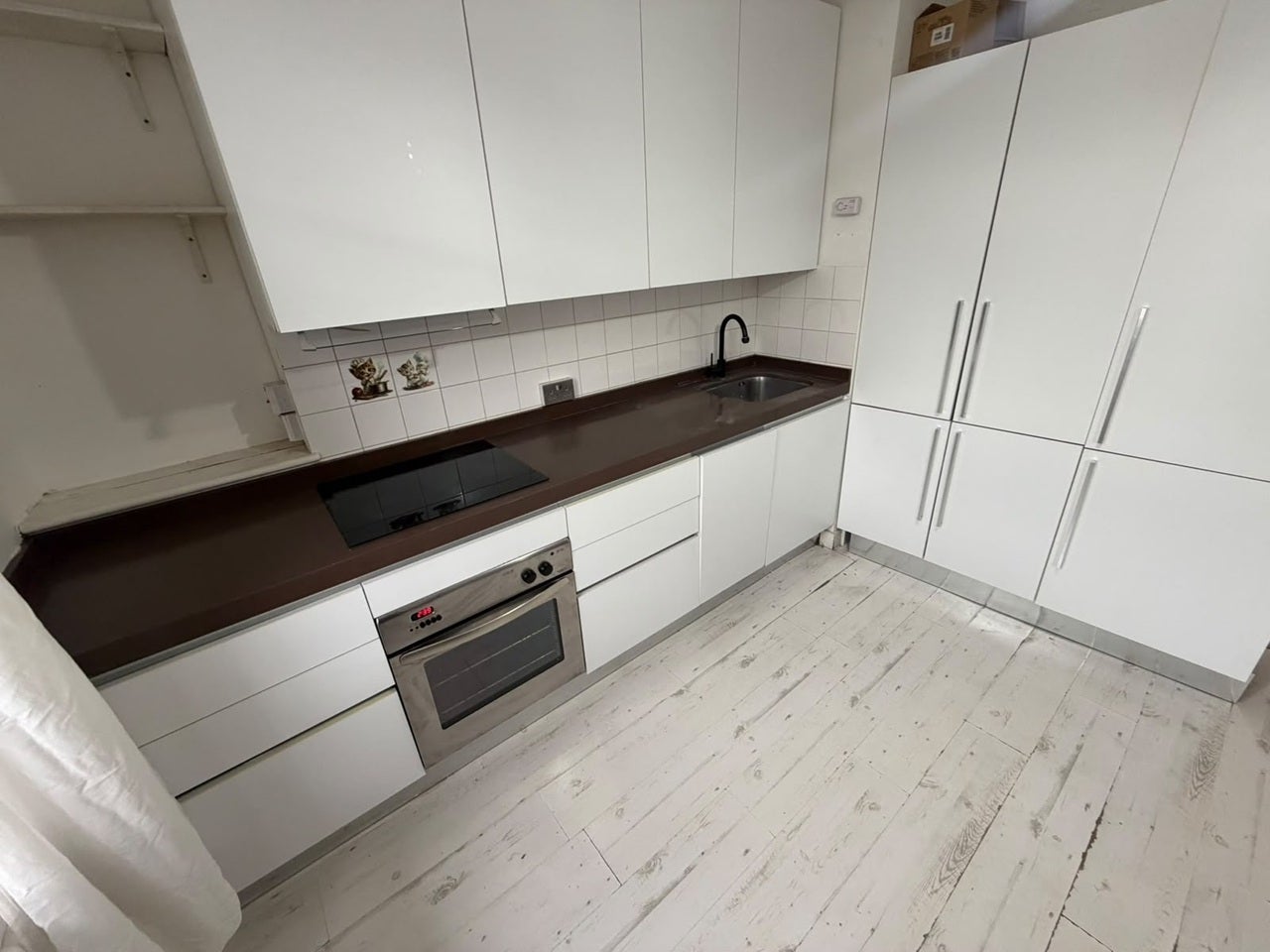 Flat Lewisham Way in Greater London