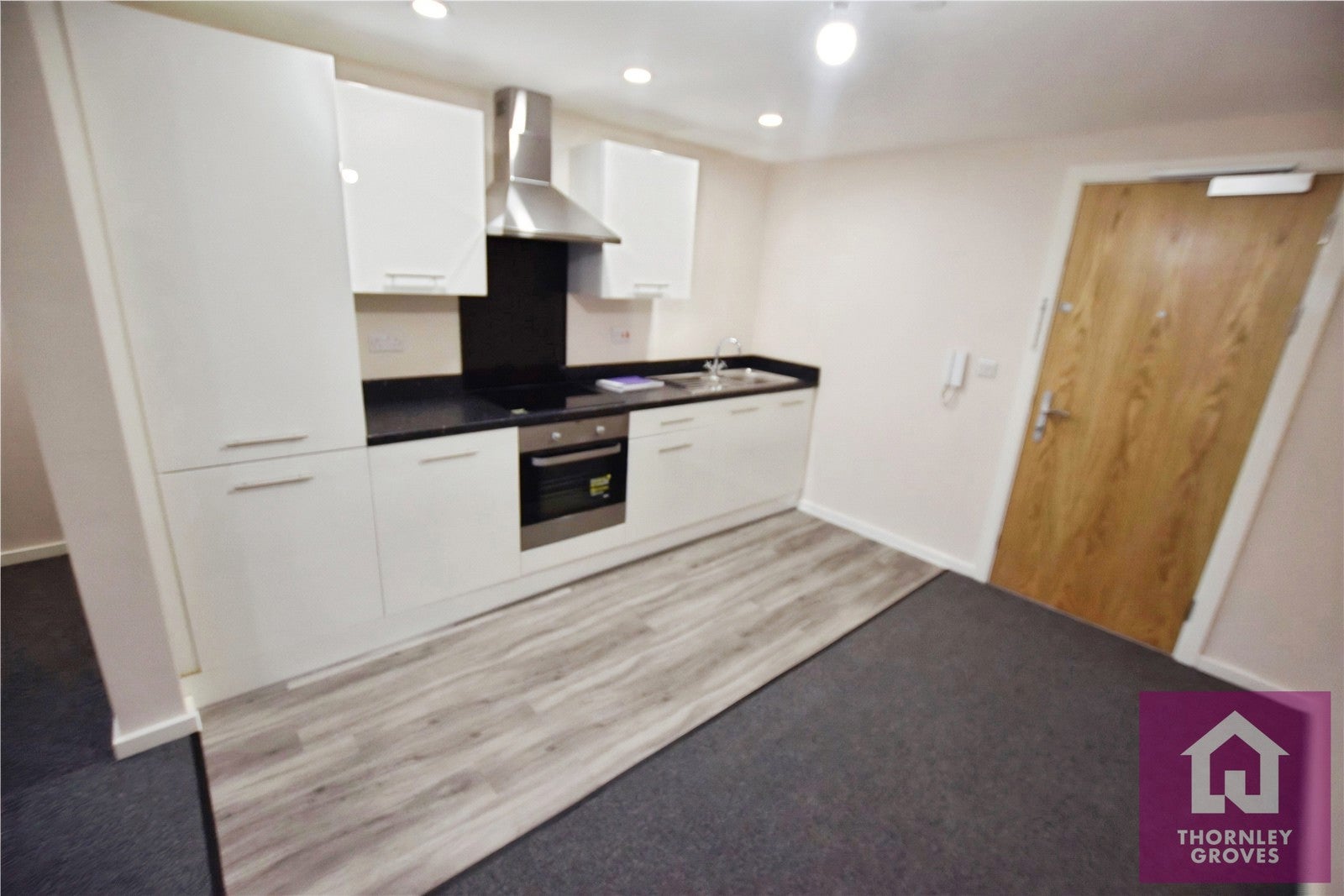 Flat John William Street in Salford