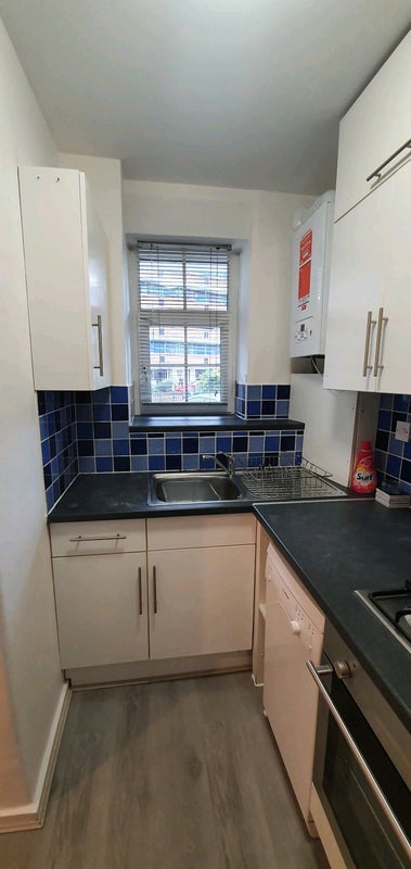 Room Kennington Park Road in Greater London