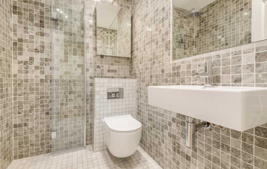 Flat Waldegrave Road in London