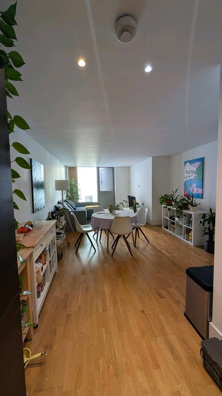 Flat Gillespie Road in Greater London