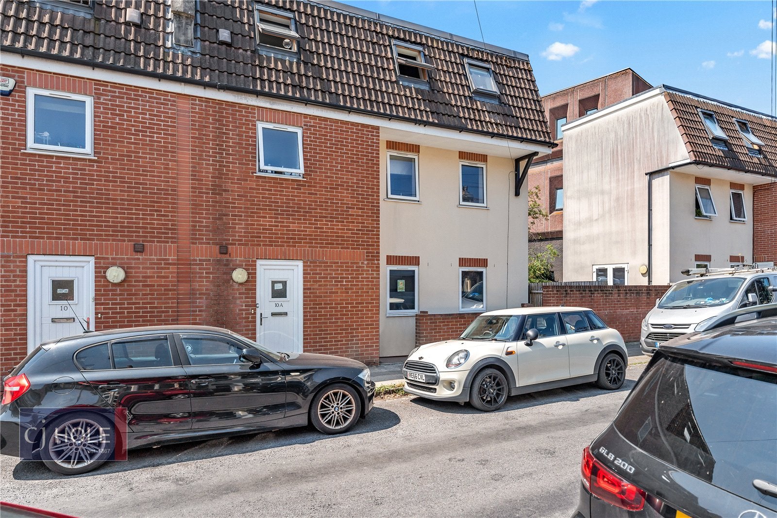House Longmead Avenue in Bristol