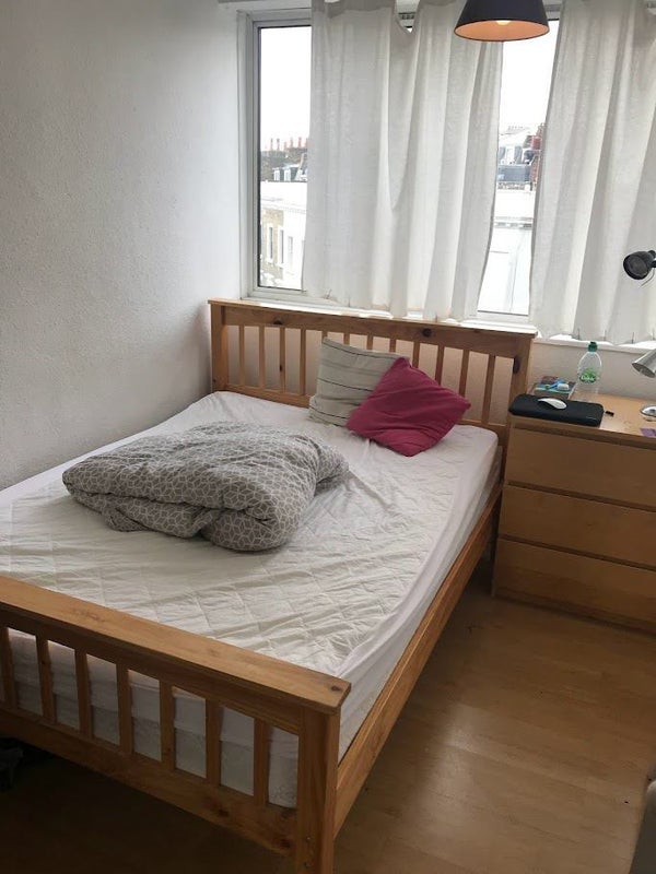Room Lupus Street in City of Westminster