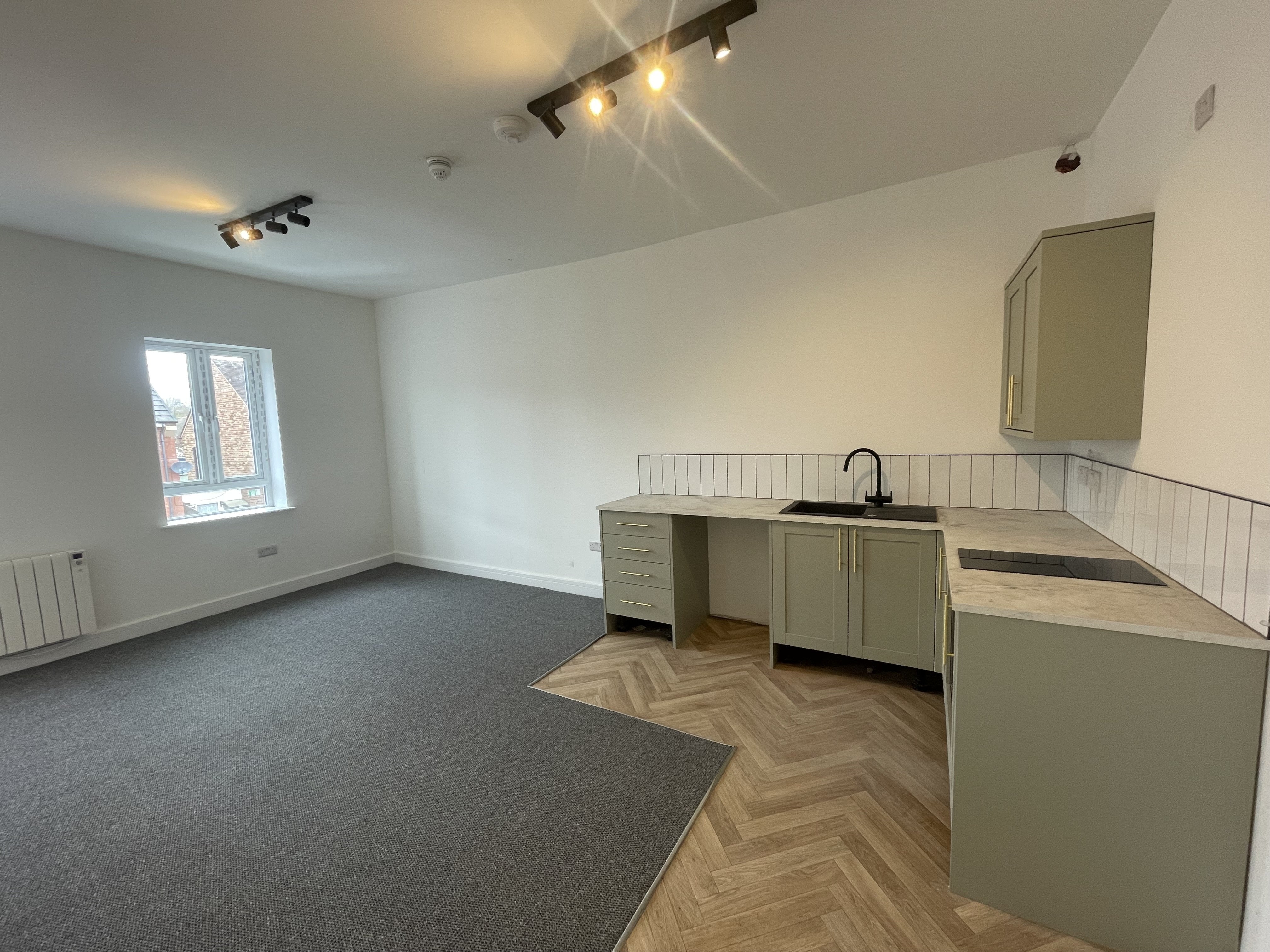 Flat Awsworth Road in Erewash