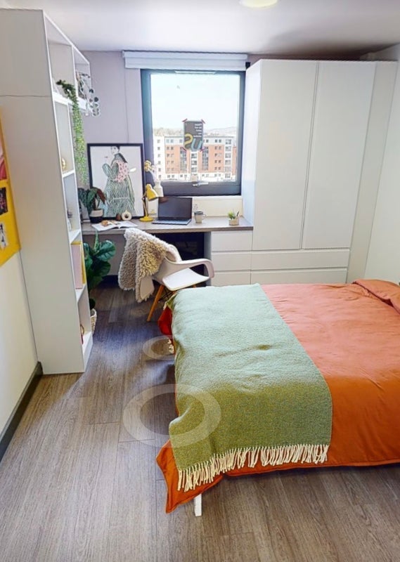 Room Cross Smithfield in Sheffield