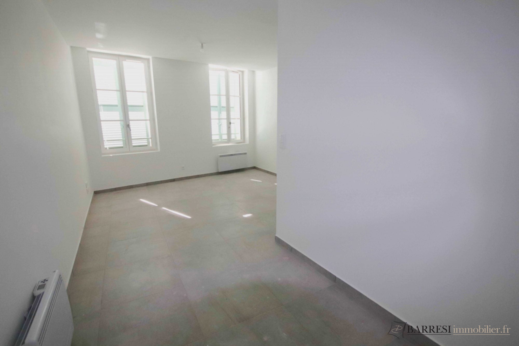 Flat Cours Lafayette in Toulon