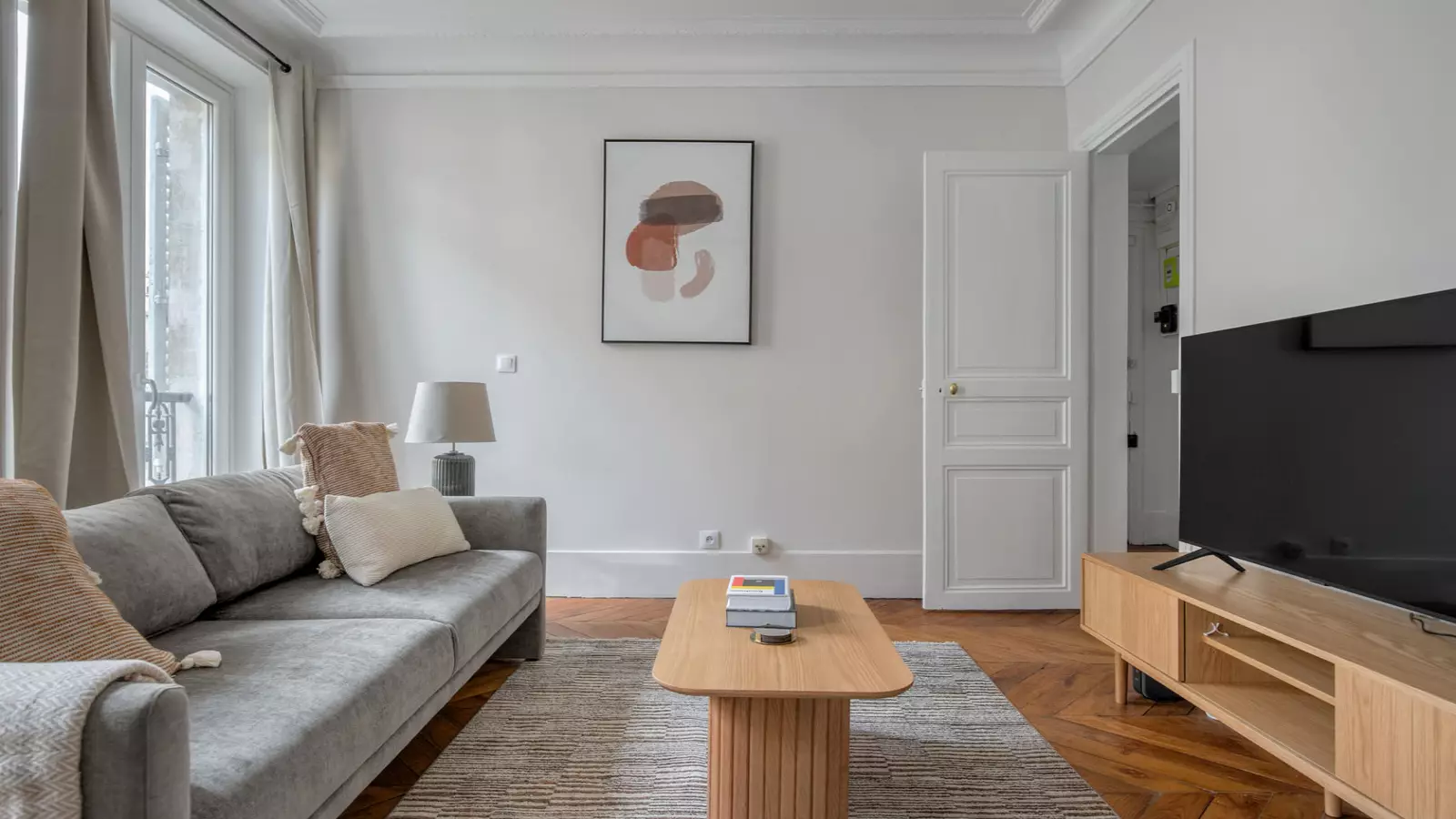 Flat Avenue Mac-Mahon in Paris