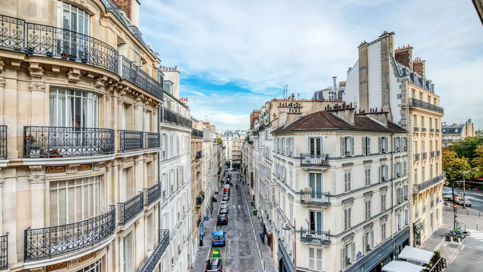 Flat Avenue Mac-Mahon in Paris