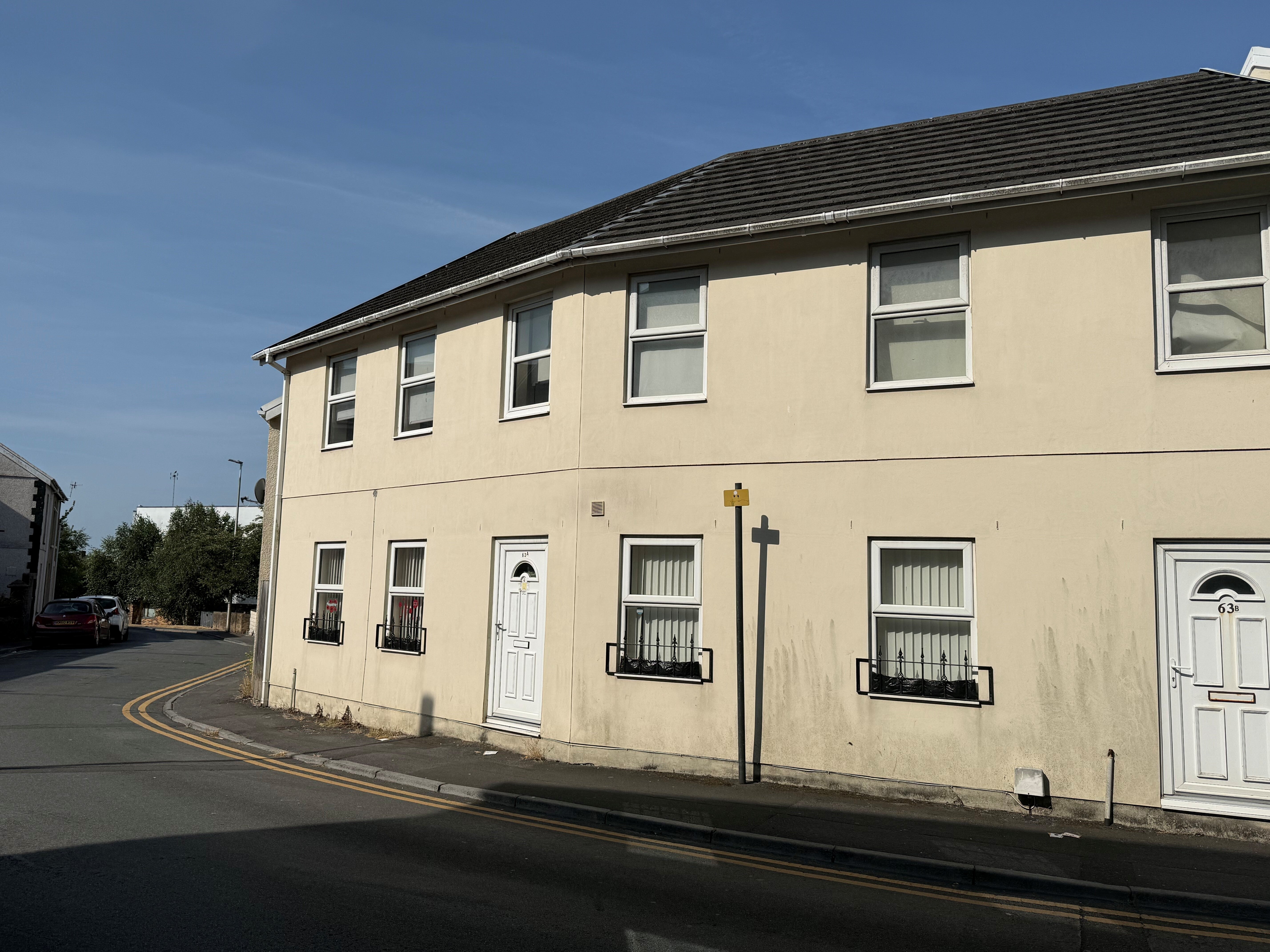 Flat Upper Robinson Street in Llanelli