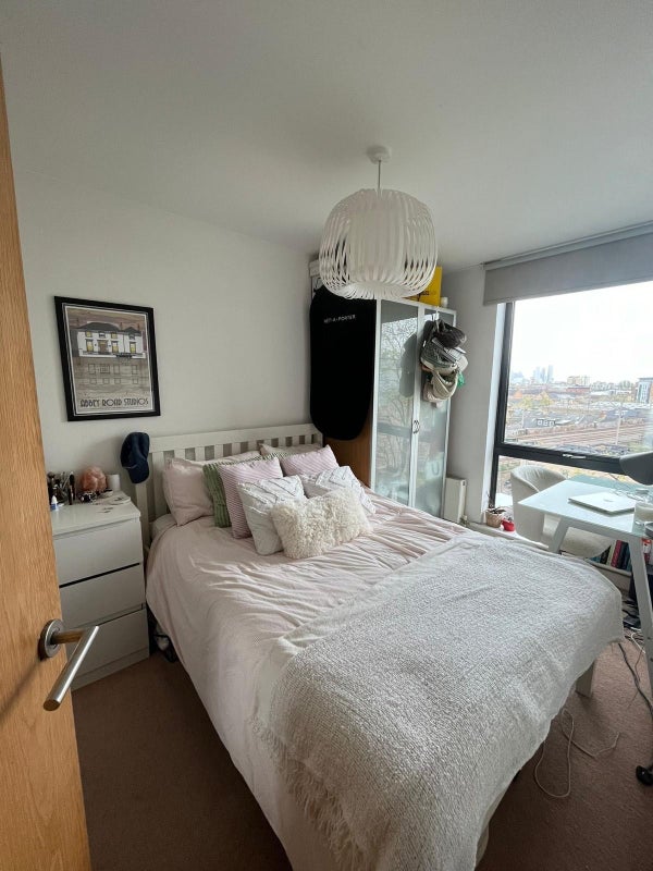 Flat Amhurst Road in Greater London