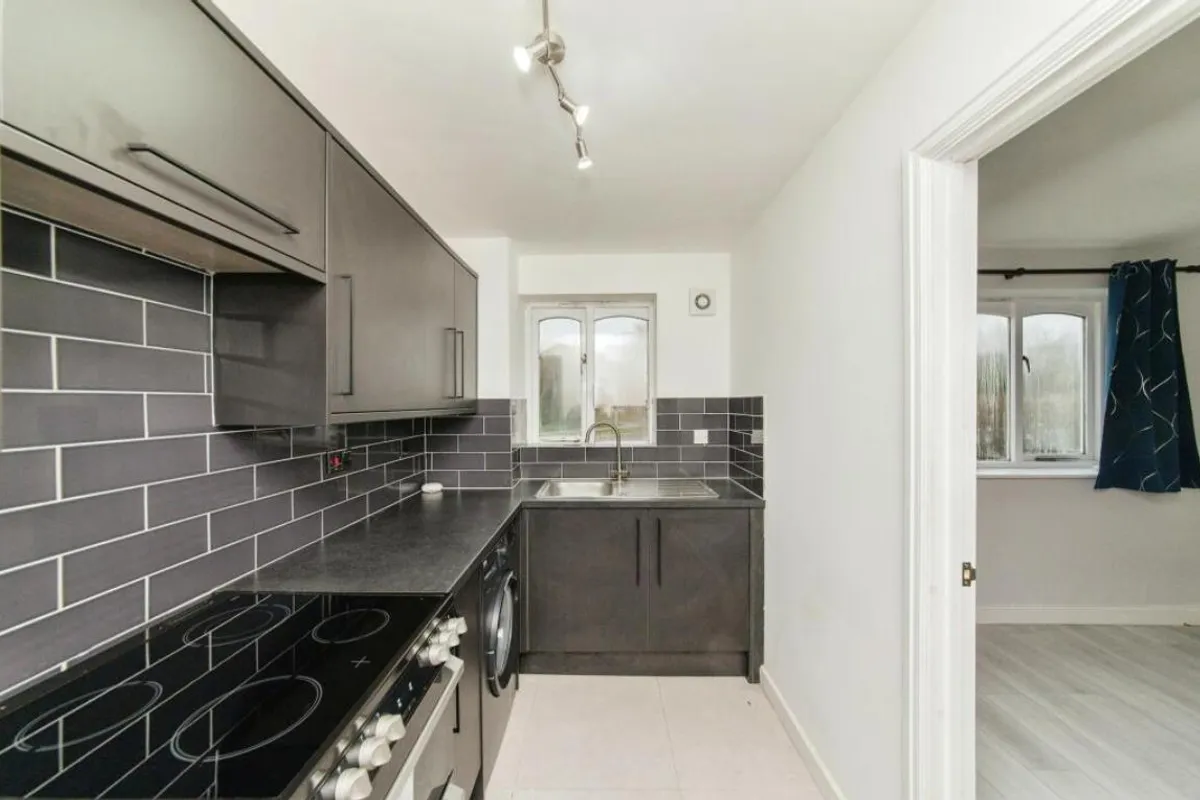 Flat Scammell Way in Watford