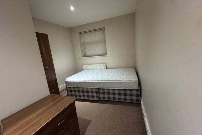 Flat Devon Road in Leeds