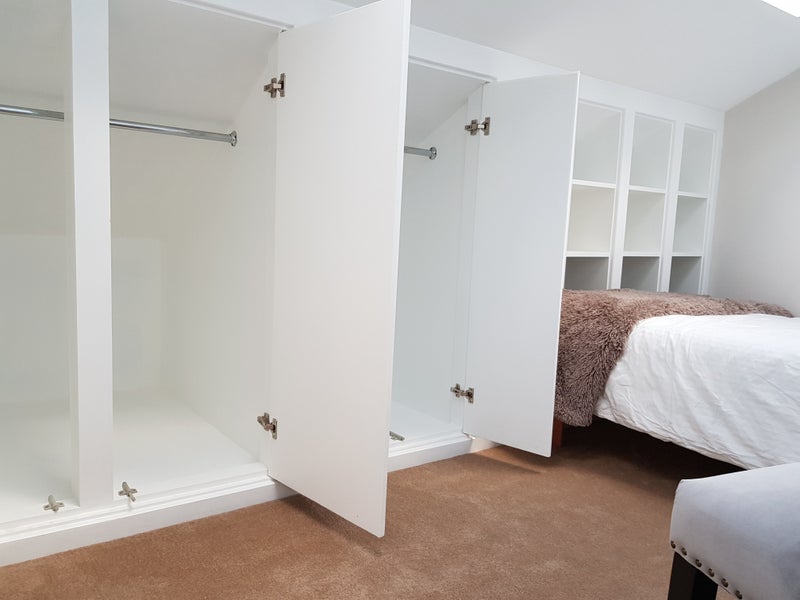 Room Oval Road in Greater London