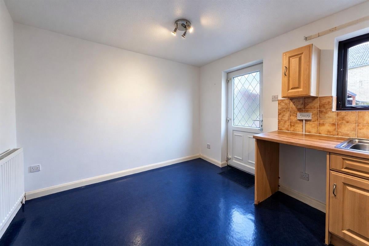 House Hulme Close in Kempston