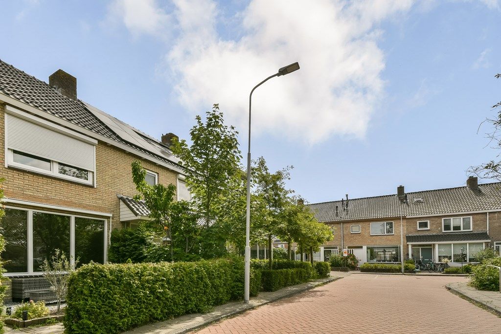 House Jan van Bergenstraat in Heemskerk