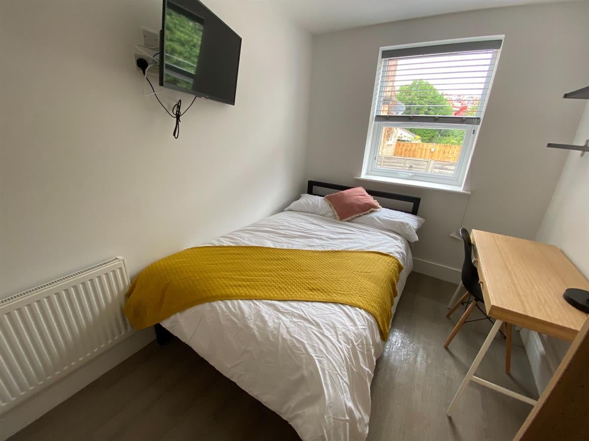 Flat Colwick Road in Nottingham