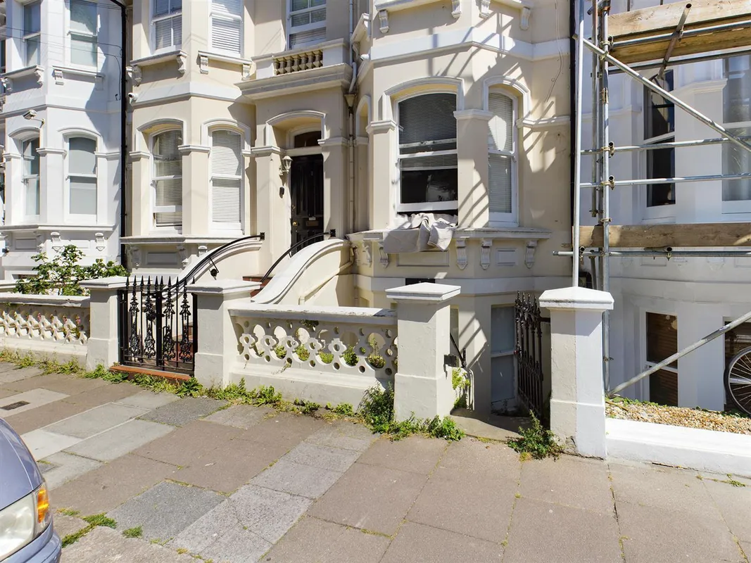 Flat Vallance Road in Portslade by Sea