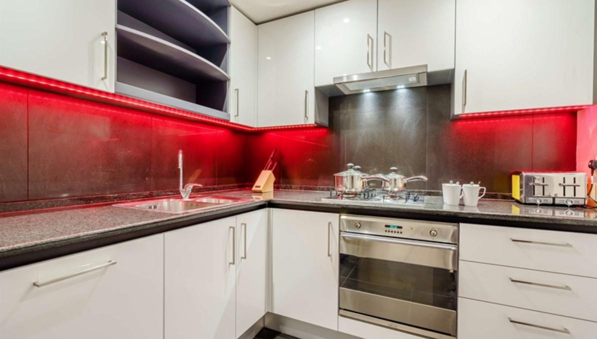 Flat Westferry Circus in Greater London