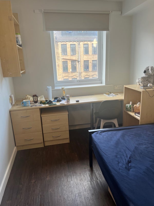 Room Preston Street in Bradford