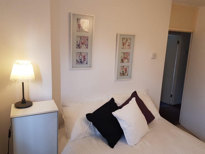 Room Deeley Road in Greater London