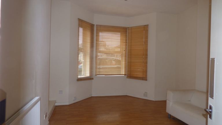 Flat Ely Road in Cardiff