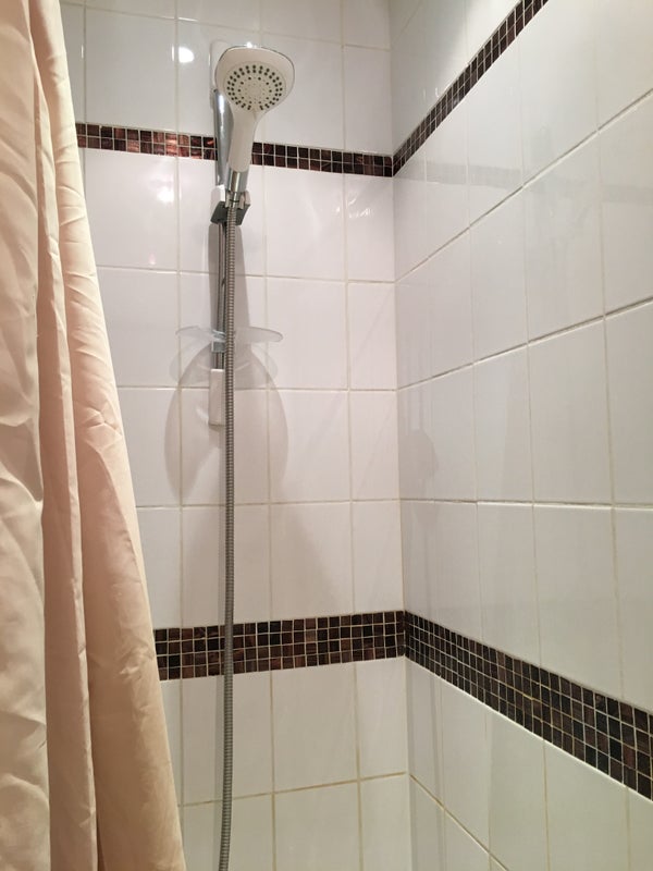 Room Coverdale Road in Greater London