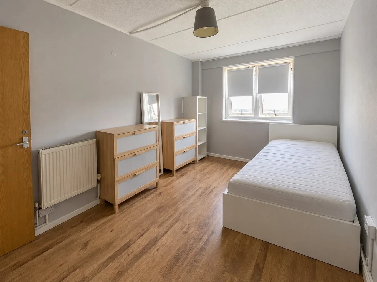 Flat Charlotte Despard Avenue in Greater London