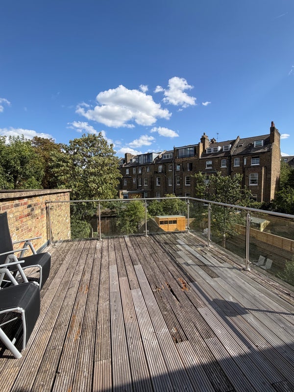 Room Lady Margaret Road in Greater London