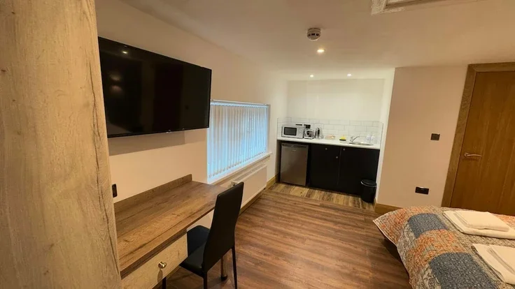 Flat Longford Road in Coventry