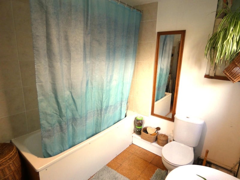 Room Addison Square in New Forest