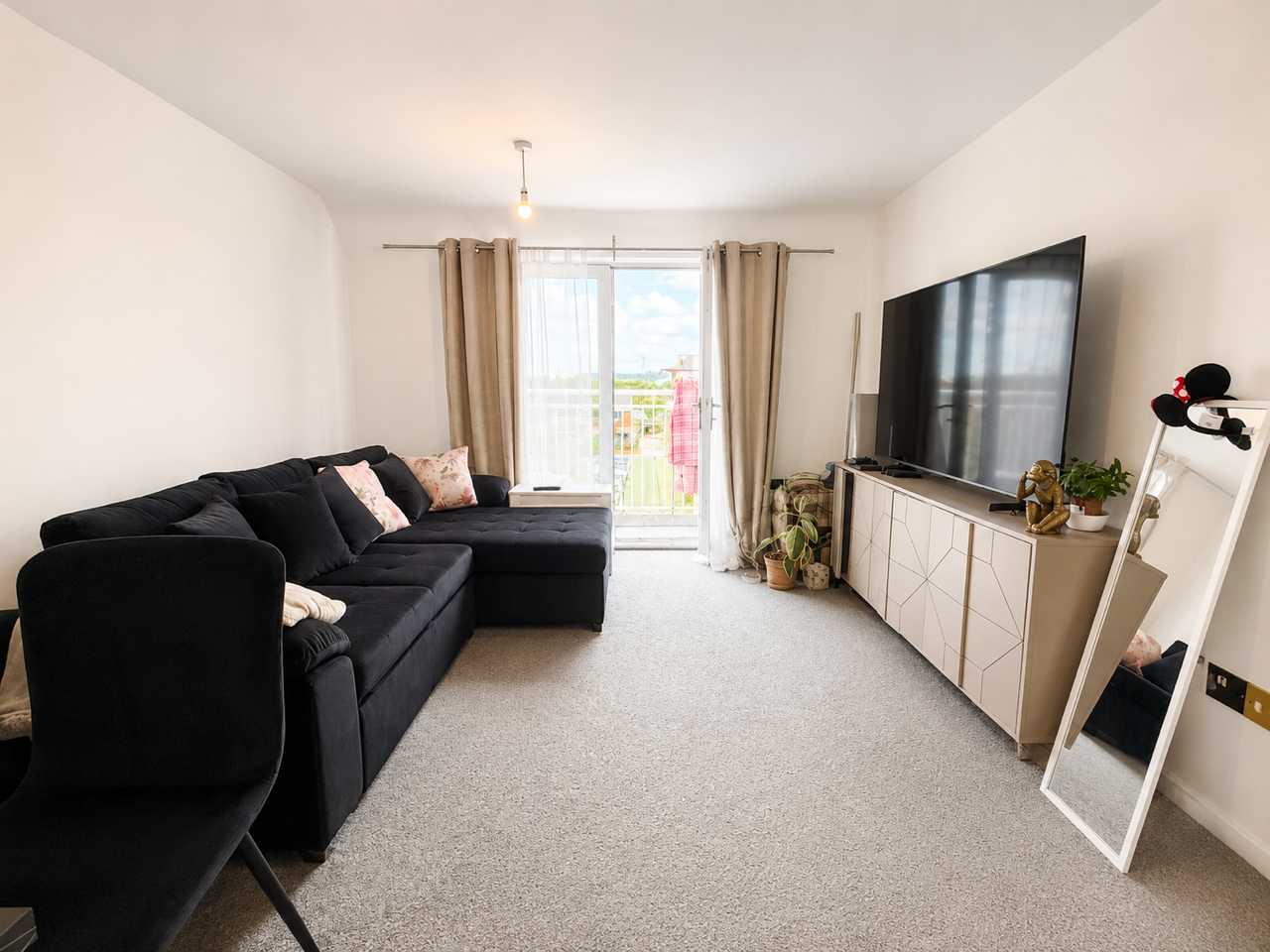 Room Lagentium Plaza in Wakefield