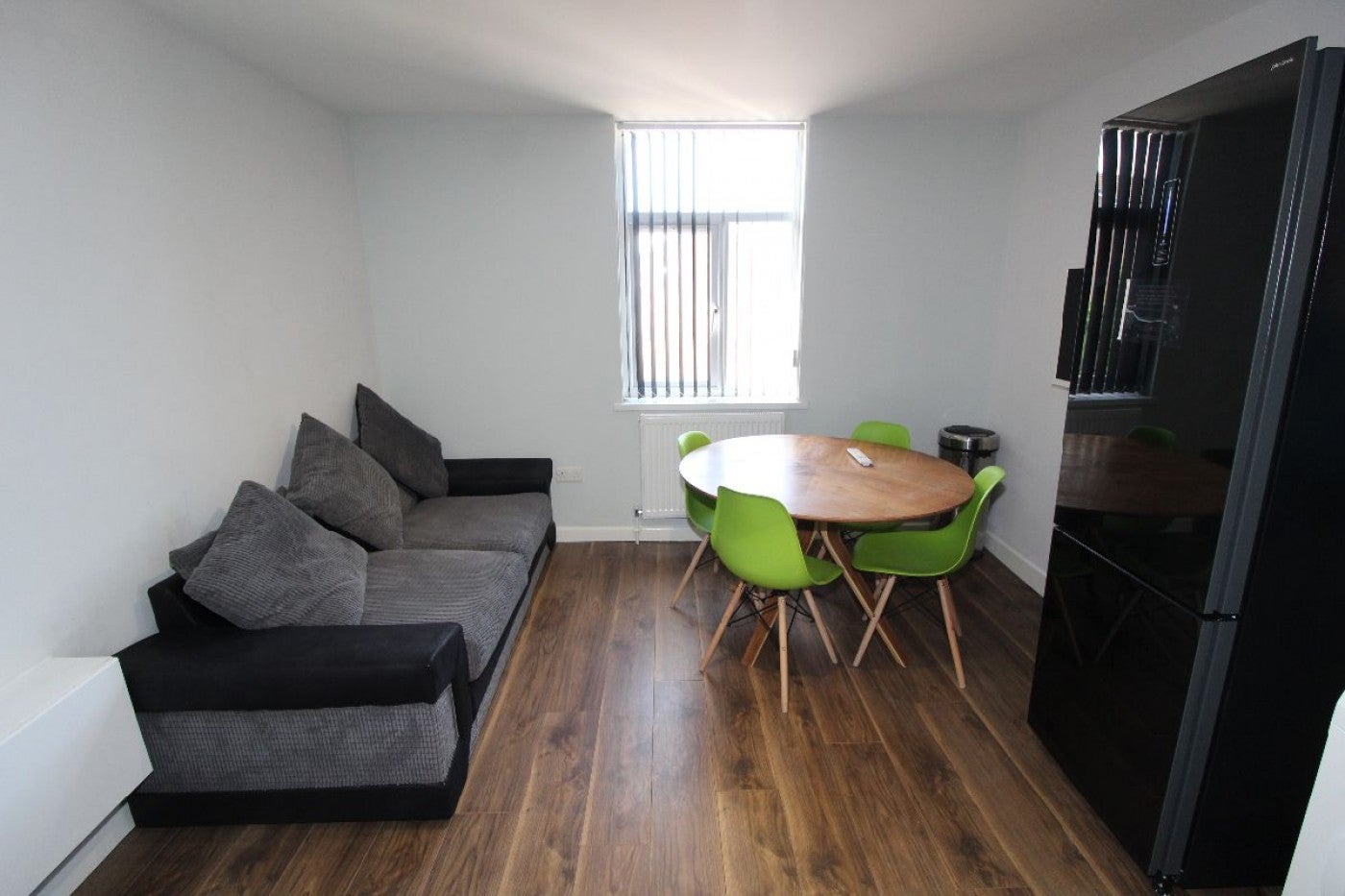 Flat Hawkins Street in Preston