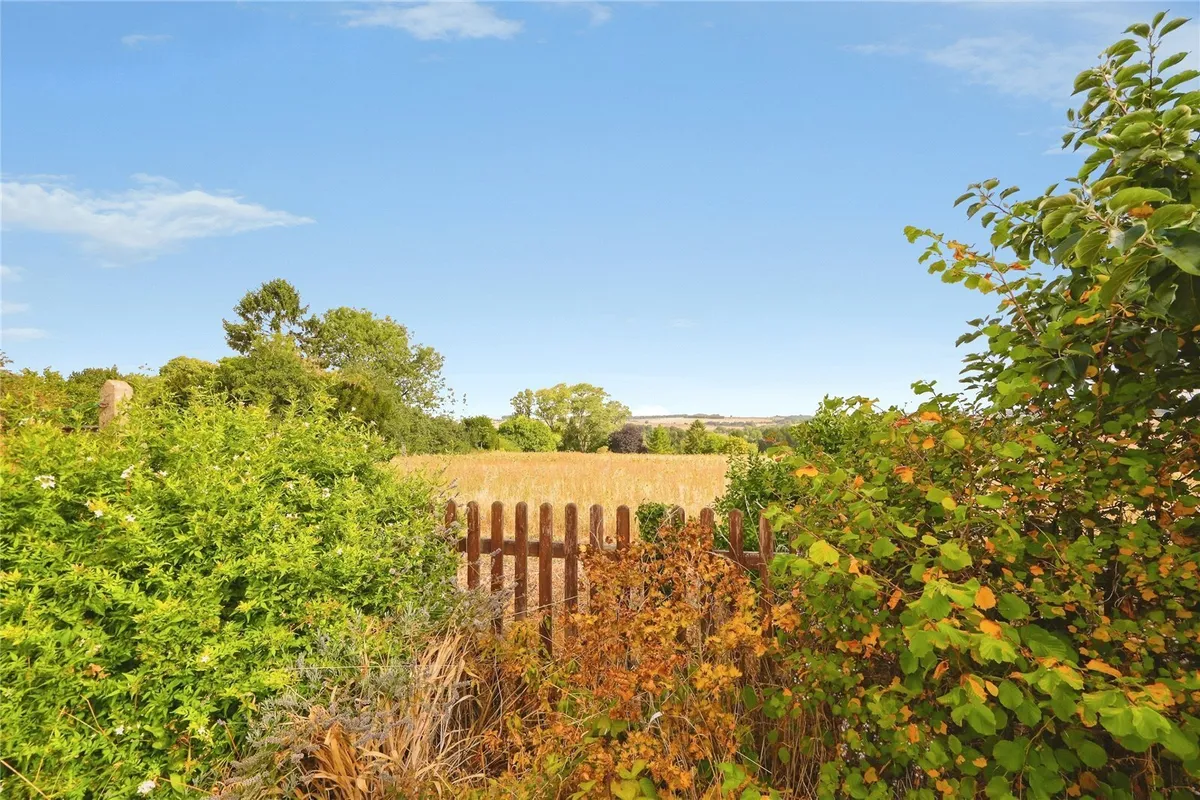 House Frethern Close in West Oxfordshire