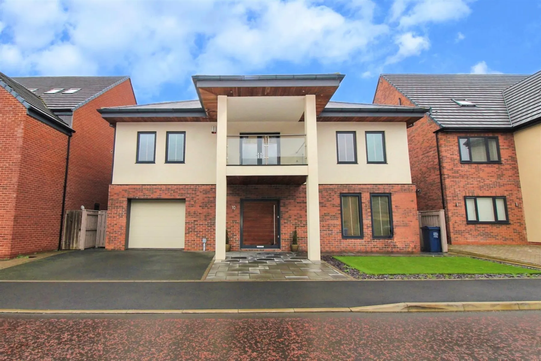 House Ashwood Close in Newcastle upon Tyne