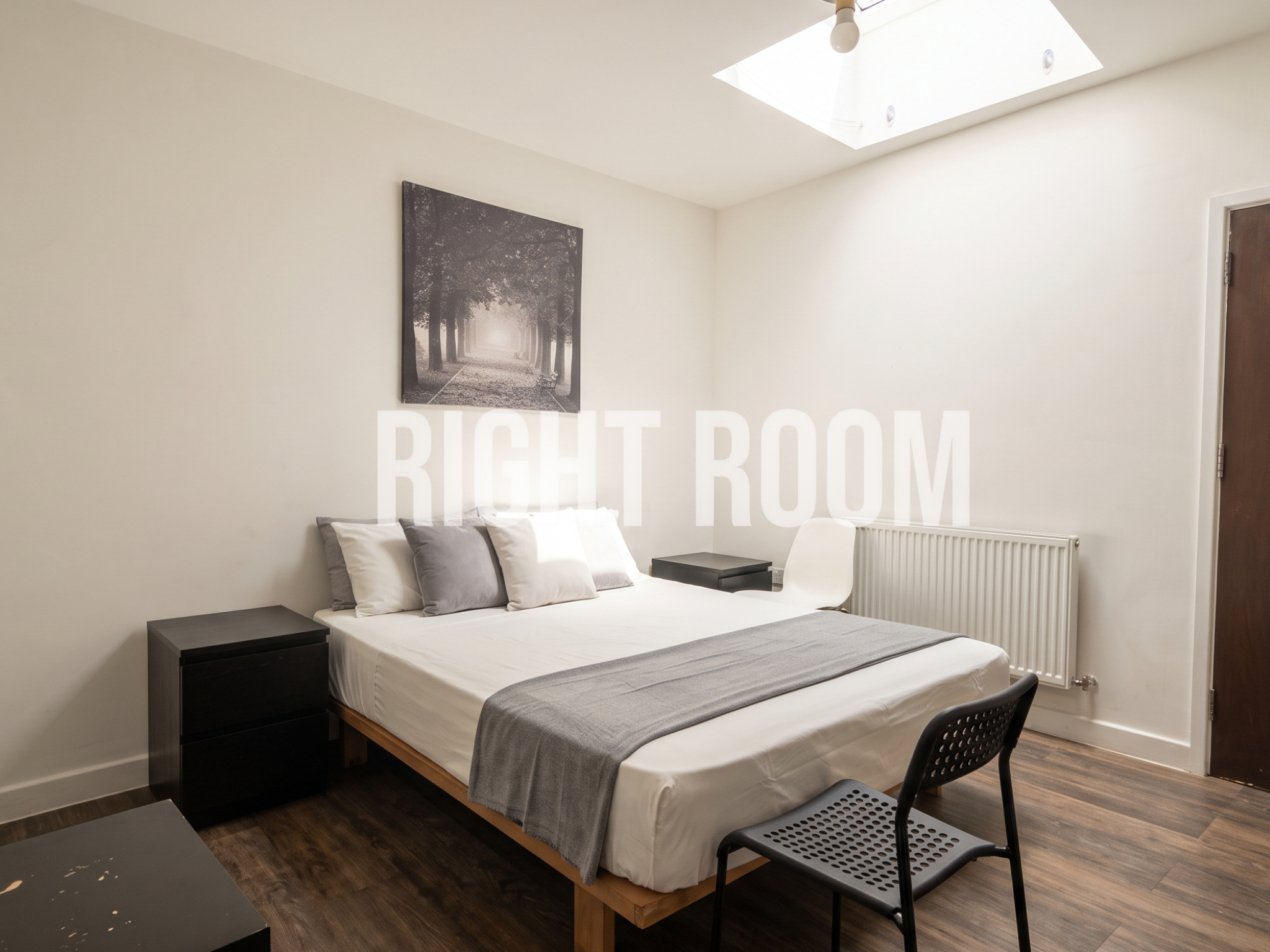 Room Uxbridge Road in London