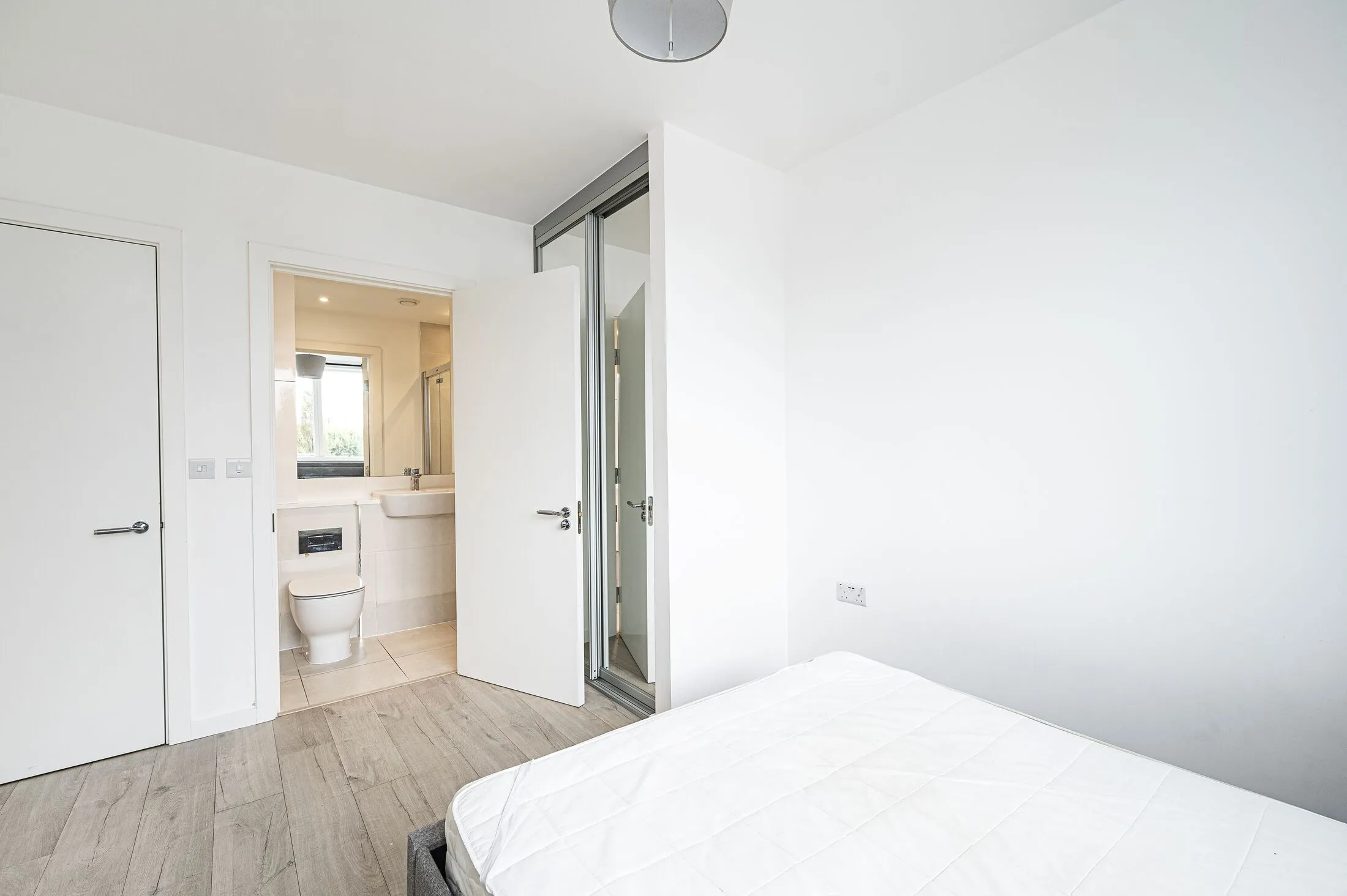 Flat Corsican Square in Greater London